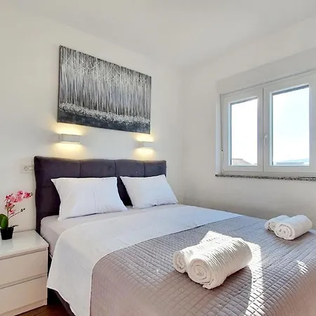 Apartvilla Okit * Vodice