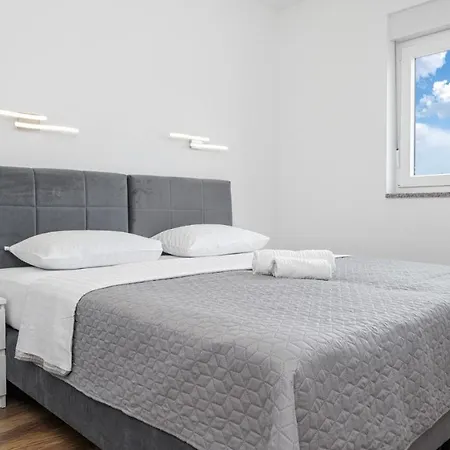 Apartament Apartvilla Okit
