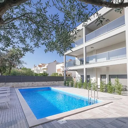 Apartament Apartvilla Okit