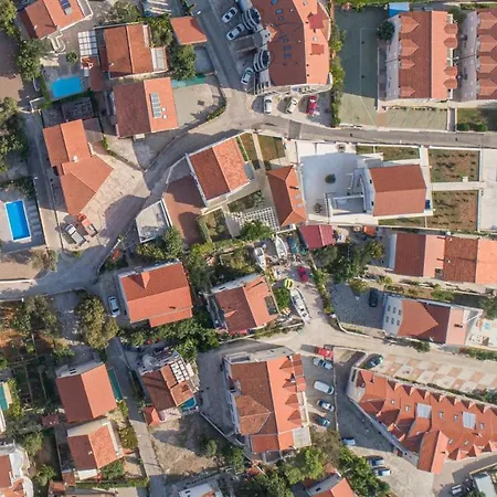 Apartvilla Okit *